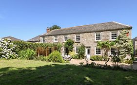 Culdrose Manor